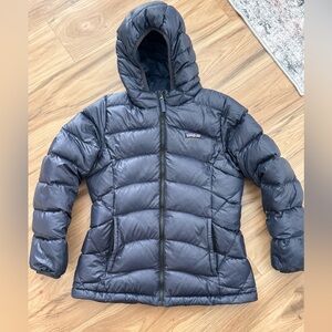 Patagonia girls Navy Puffer coat
